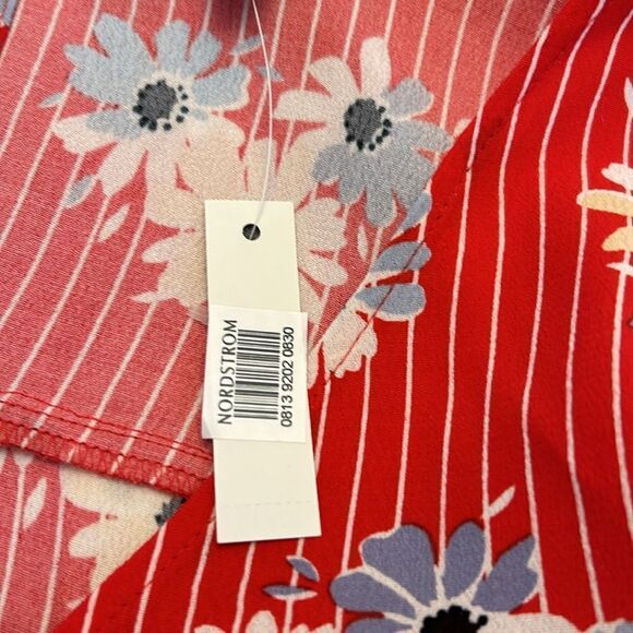 Madewell red white floral short sleeve V neckline blouse Size M New - Picture 10 of 11